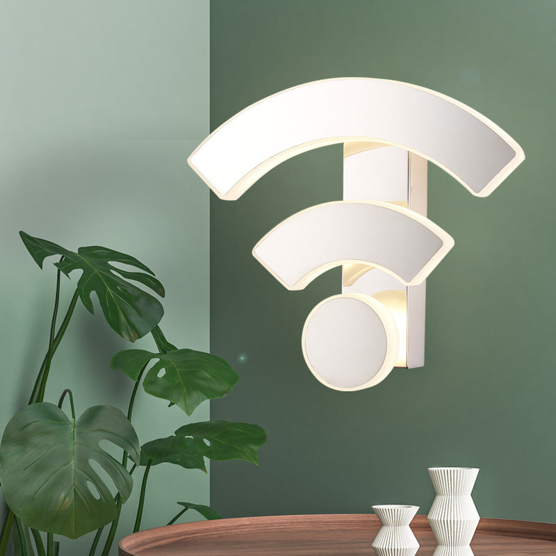 Attractive, adjustable LED Wall Lamp