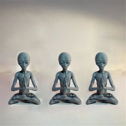 Meditation alien resin ornament decoration