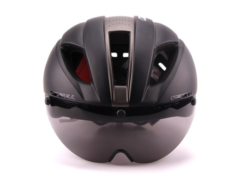 Aero helmet for cycling