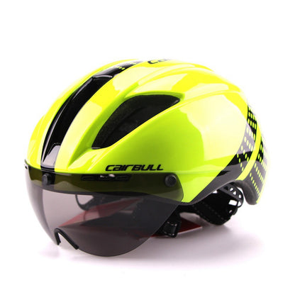 Aero helmet for cycling