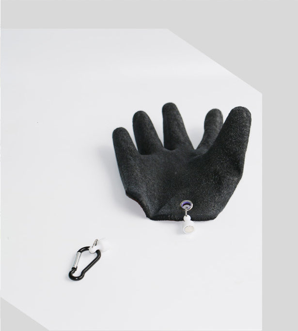 Fishing Gloves: Anti-Slip, Protects from Puncture and Scrapes