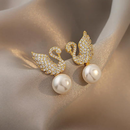 Korean, silver stud earrings, zircon swan and pearl