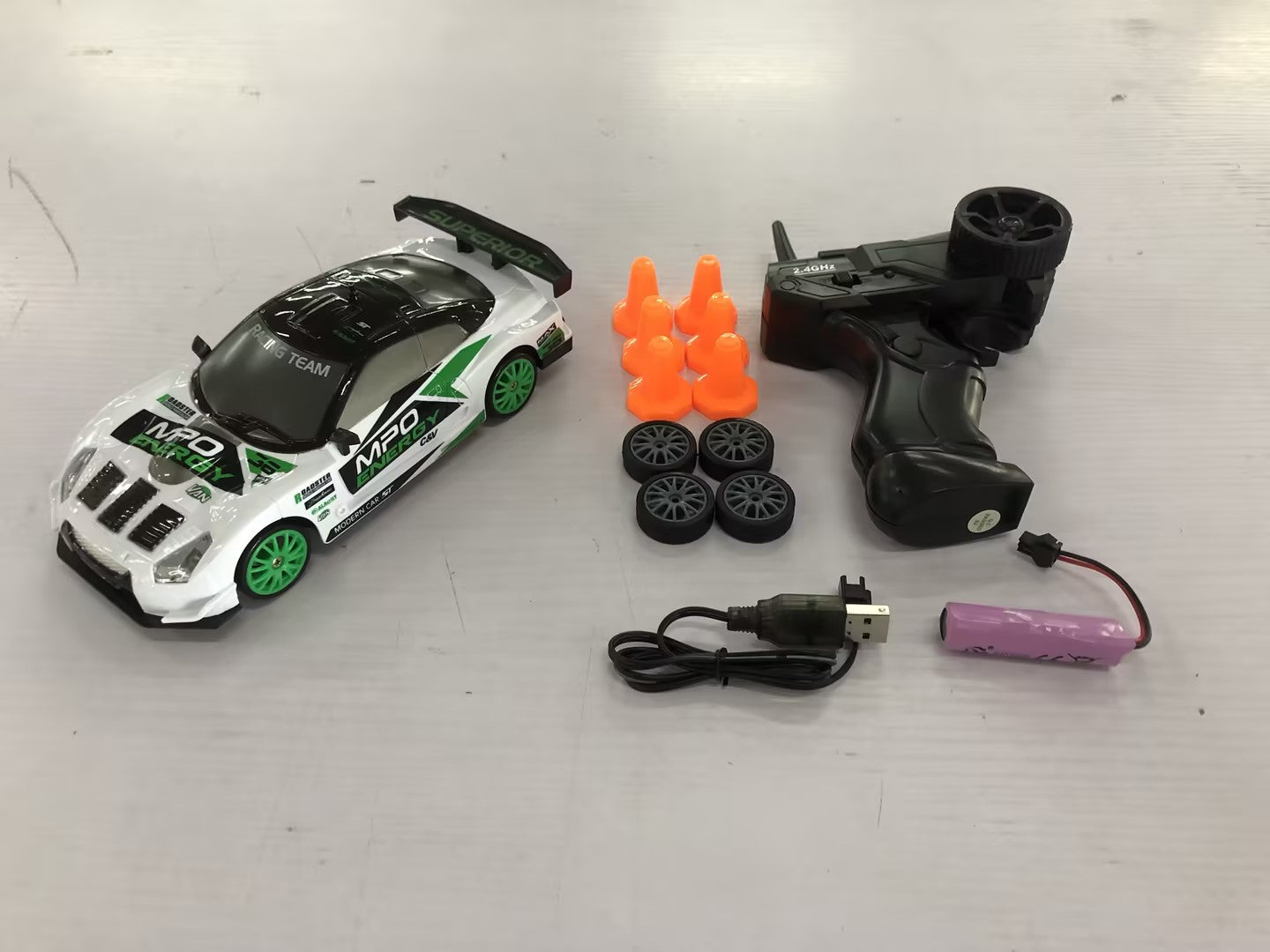 RC Drift Car white remote