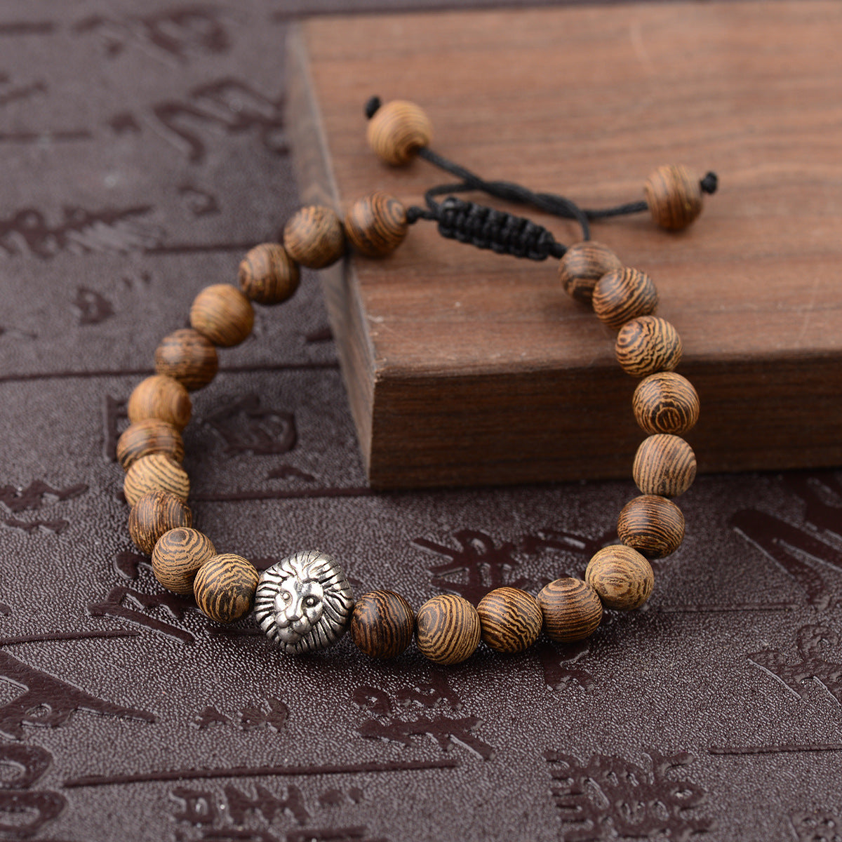 Wooden exotic bracelet silver1