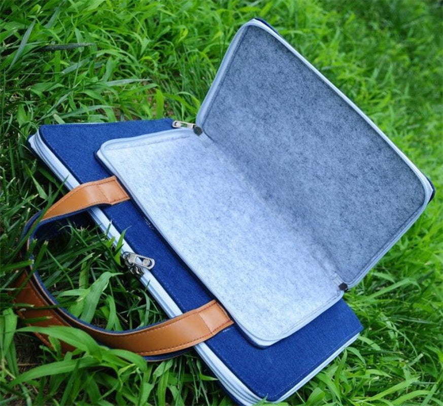 Fashionable felt laptop bag with handle